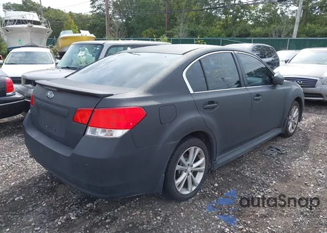 2013 Subaru Legacy 2.5I Premium z USA, uszkodzony, nr VIN 4S3BMBC61D3027401
